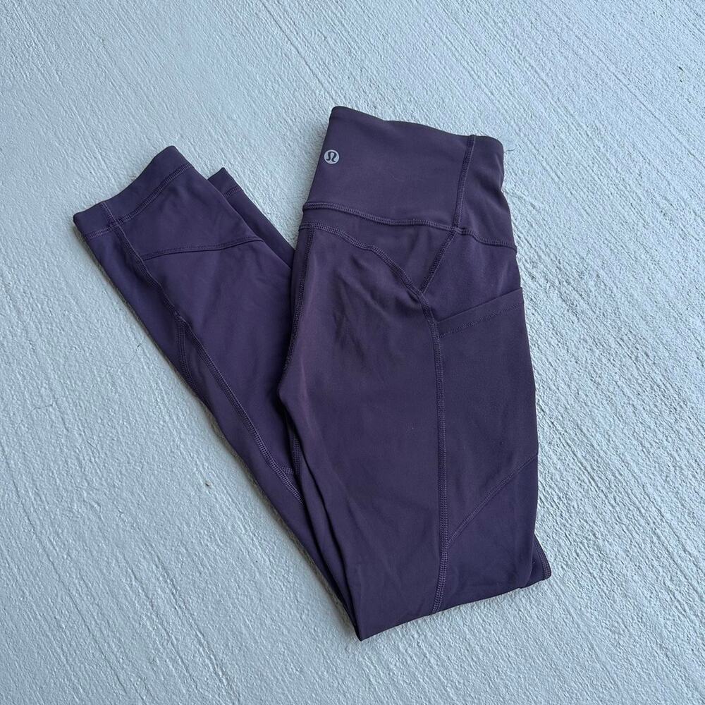 Womenโs Lululemon Leggings